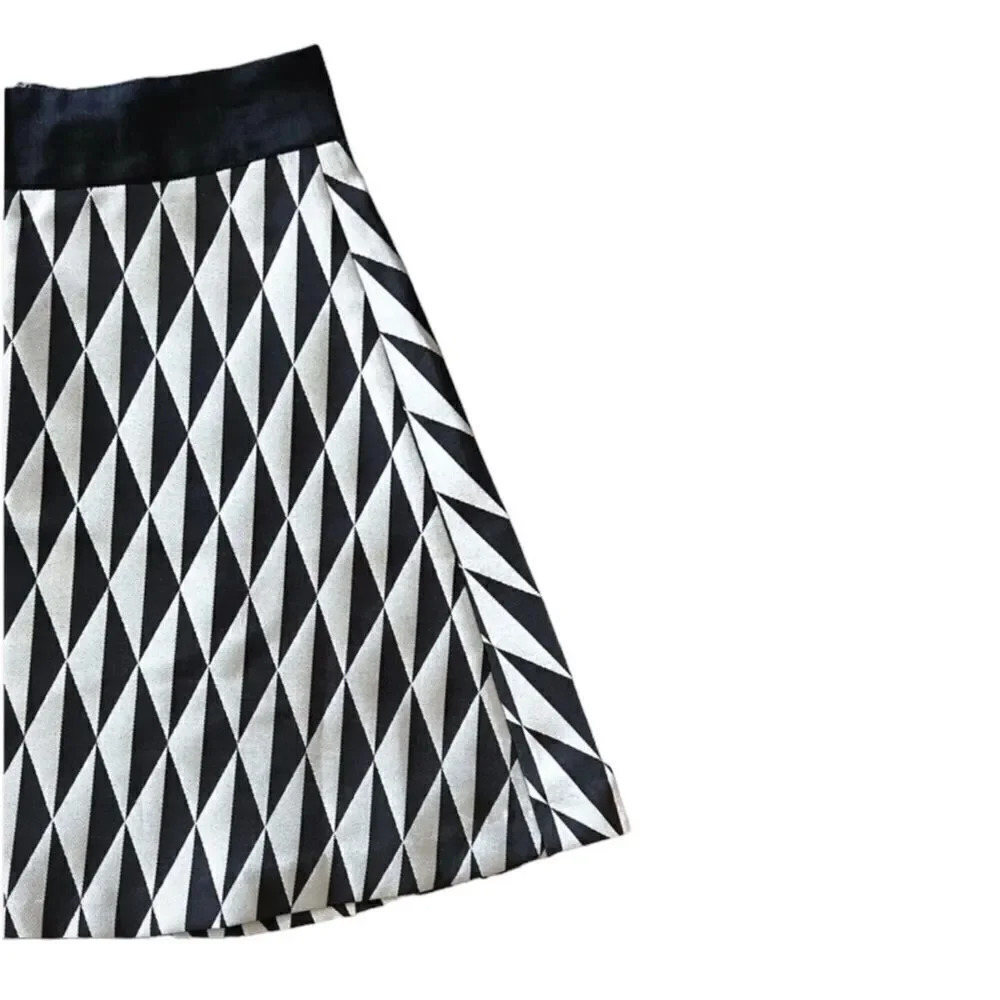 Banana Republic Gold Black A-Line Woven Diamond Skirt Size 4 Small EUC - Picture 7 of 9